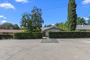 441 Condado Way, Escondido, CA 92025 - Photo 2