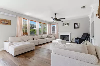 36892 Maxmillian Avenue, Murrieta, CA 92563 - Photo 8