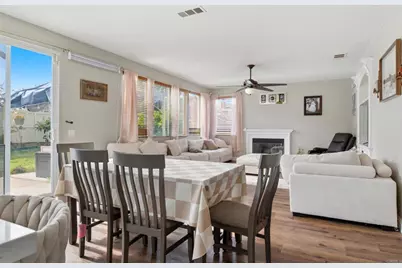 36892 Maxmillian Avenue, Murrieta, CA 92563 - Photo 12