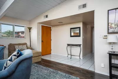 3026 Poinsettia Dr, San Diego, CA 92106 - Photo 10