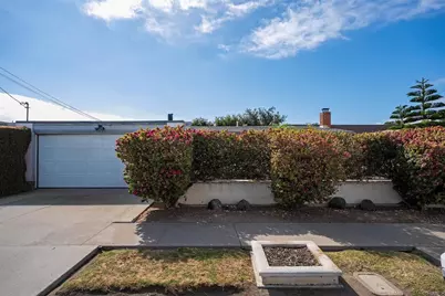3026 Poinsettia Dr, San Diego, CA 92106 - Photo 36