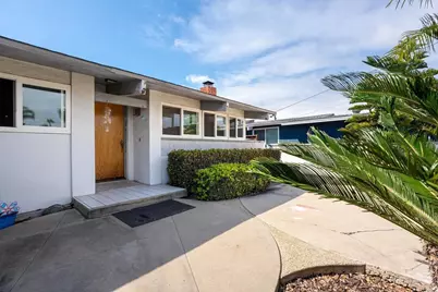 3026 Poinsettia Dr, San Diego, CA 92106 - Photo 2