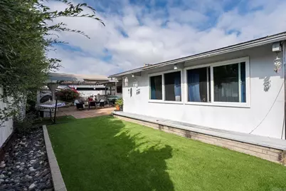 3026 Poinsettia Dr, San Diego, CA 92106 - Photo 32