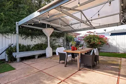 3026 Poinsettia Dr, San Diego, CA 92106 - Photo 34