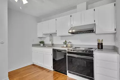 3050 Rue D'Orleans #421, San Diego, CA 92110 - Photo 8
