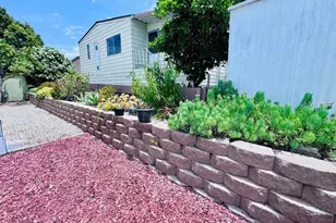 2130 Sunset Dr, Vista, CA 92081 - Photo 22