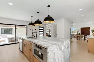 8838 La Jolla Scenic Dr, La Jolla, CA 92037 - Photo 18