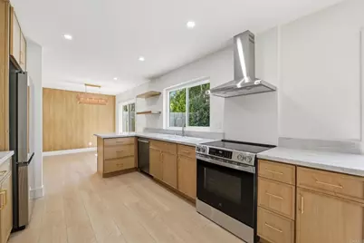 6739 Cantil Street, Carlsbad, CA 92009 - Photo 4