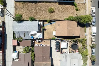 2181 2181 1/2 Franklin Avenue, San Diego, CA 92113 - Photo 2