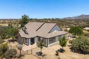 44075 Timber TR, Hemet, CA 92544 - Photo 2