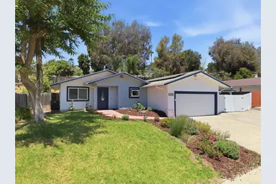 1448 Esperanza Way, Escondido, CA 92027 - Photo 2