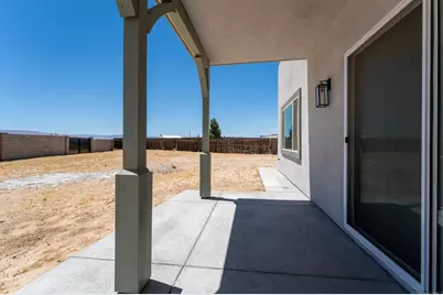 14277 Glenview Court, Victorville, CA 92395 - Photo 40