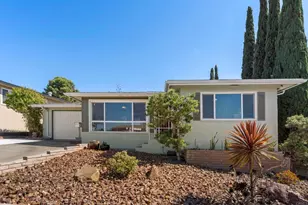 4142 Vista Grande Dr, San Diego, CA 92115 - Photo 2