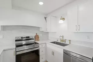 714 Seacoast Dr, Imperial Beach, CA 91932 - Photo 14