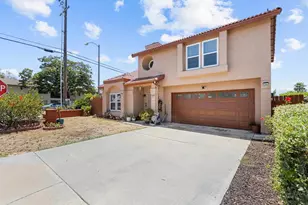 7075 Oak Glenn Ct, Lemon Grove, CA 91945 - Photo 8