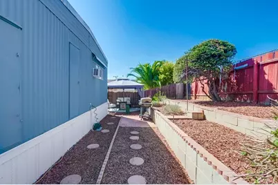 1120 E Mission Road #27, Fallbrook, CA 92028 - Photo 14