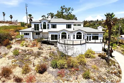 1522 Maxwell Lane, Vista, CA 92084 - Photo 2