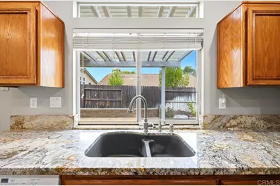 39513 Tangletree Way, Murrieta, CA 92563 - Photo 18
