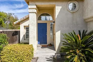 39082 Via Las Quintas, Murrieta, CA 92562 - Photo 2