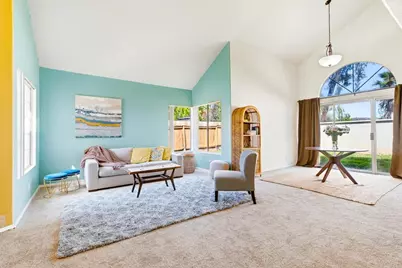 39082 Via Las Quintas, Murrieta, CA 92562 - Photo 6