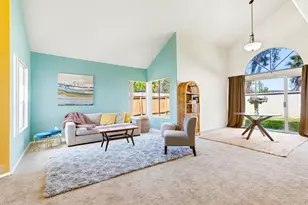 39082 Via Las Quintas, Murrieta, CA 92562 - Photo 6