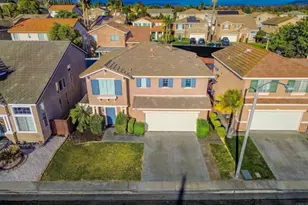 42132 Orange Blossom Dr, Temecula, CA 92591 - Photo 2