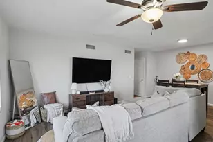 307 Graves Ct, El Cajon, CA 92021 - Photo 8