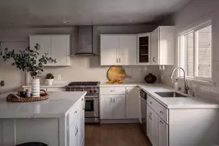 3866 Alta Mesa Dr, Studio City, CA 91604 - Photo 12