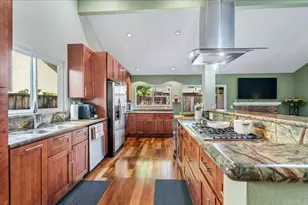 1473 Bridgeview Dr, San Diego, CA 92105 - Photo 8