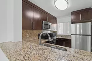 7405 Charmant Dr, San Diego, CA 92122 - Photo 8