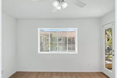 7405 Charmant Dr #2022, San Diego, CA 92122 - Photo 18