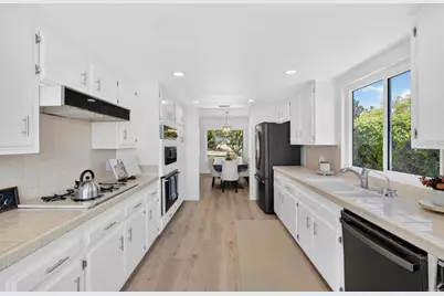 5573 Bluff St Street, Norco, CA 92860 - Photo 8
