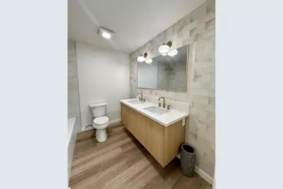 5725 Linda Vista Road, San Diego, CA 92110 - Photo 12