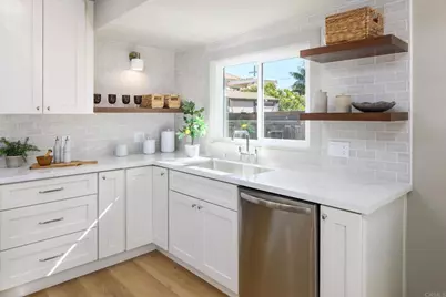 1845 Thomas Ave, San Diego, CA 92109 - Photo 12