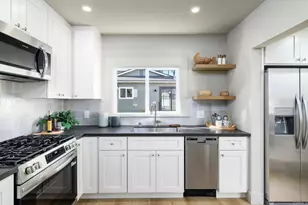 1845 Thomas Ave, San Diego, CA 92109 - Photo 30