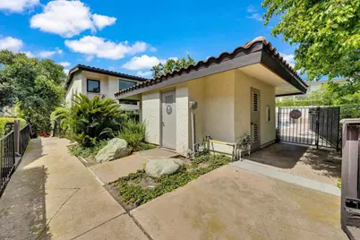 2402 Altisma Way, Carlsbad, CA 92009 - Photo 50