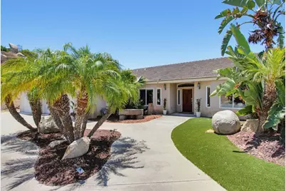 737 Camelot Parkway, El Cajon, CA 92019 - Photo 2