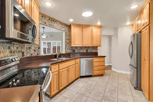 8353 Morning Mist Ct, San Diego, CA 92119 - Photo 10