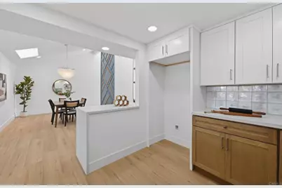 94 Kingston Ct W, Coronado, CA 92118 - Photo 12