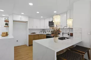 94 Kingston Ct W, Coronado, CA 92118 - Photo 18
