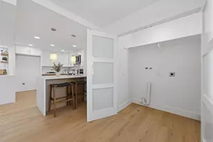 94 Kingston Ct W, Coronado, CA 92118 - Photo 18