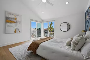 94 Kingston Ct W, Coronado, CA 92118 - Photo 30