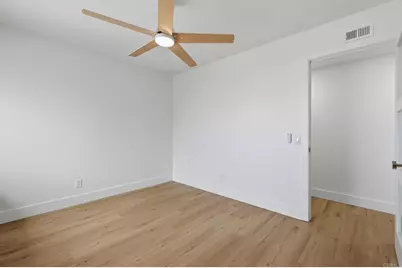 94 Kingston Ct W, Coronado, CA 92118 - Photo 44