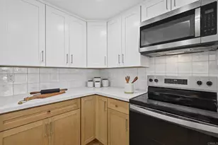 94 Kingston Ct W, Coronado, CA 92118 - Photo 14