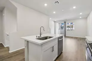 565 Toledo Way Pacifica Dr, Oceanside, CA 92057 - Photo 10