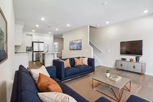 565 Toledo Way Pacifica Dr, Oceanside, CA 92057 - Photo 2