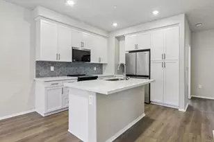 565 Toledo Way Pacifica Dr, Oceanside, CA 92057 - Photo 8