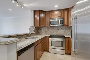 8889 Caminito Plaza Centro, San Diego, CA 92122 - Photo 4