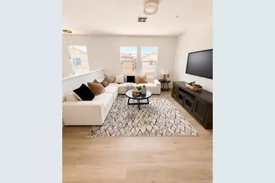 10571 Ponderosa Circle, Santa Fe Springs, CA 90670 - Photo 2