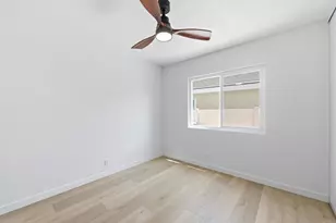 12549 Foxcroft Ct, San Diego, CA 92129 - Photo 20